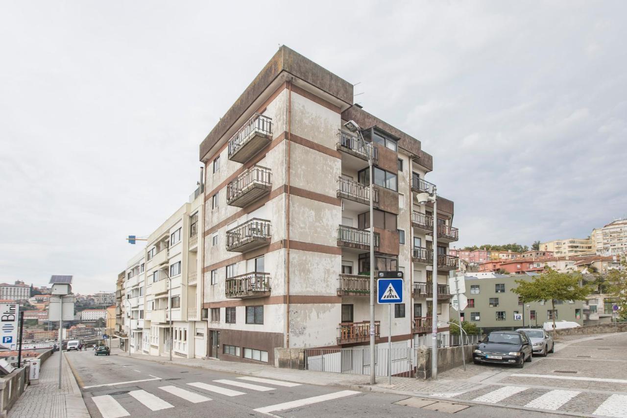 2Br Flat W/ Ac & Great Views By Lovelystay Вила Нова ди Гая Екстериор снимка