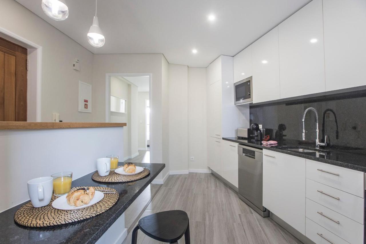 2Br Flat W/ Ac & Great Views By Lovelystay Вила Нова ди Гая Екстериор снимка