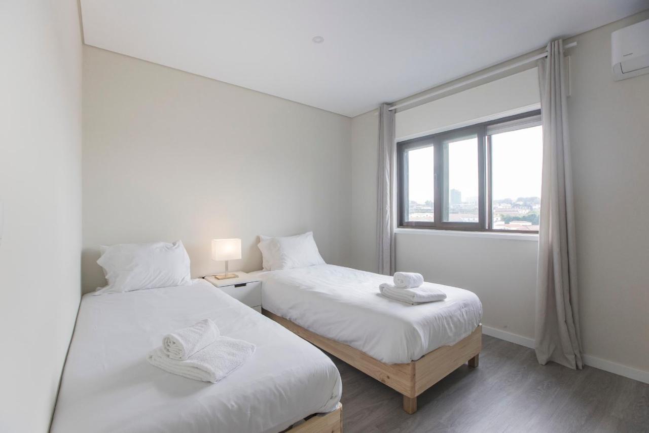 2Br Flat W/ Ac & Great Views By Lovelystay Вила Нова ди Гая Екстериор снимка